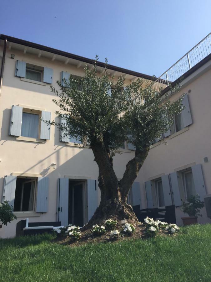 Sweet Corner Hotell Castelnuovo del Garda Eksteriør bilde