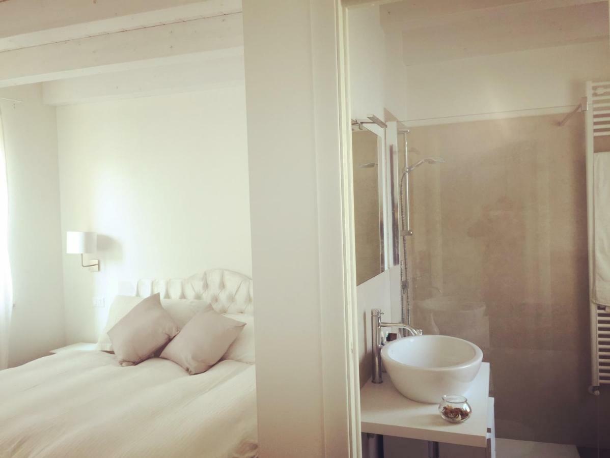 Sweet Corner Hotell Castelnuovo del Garda Eksteriør bilde