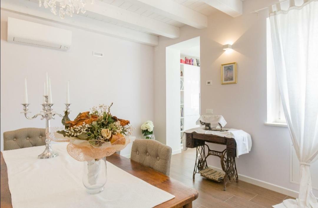 Sweet Corner Hotell Castelnuovo del Garda Eksteriør bilde